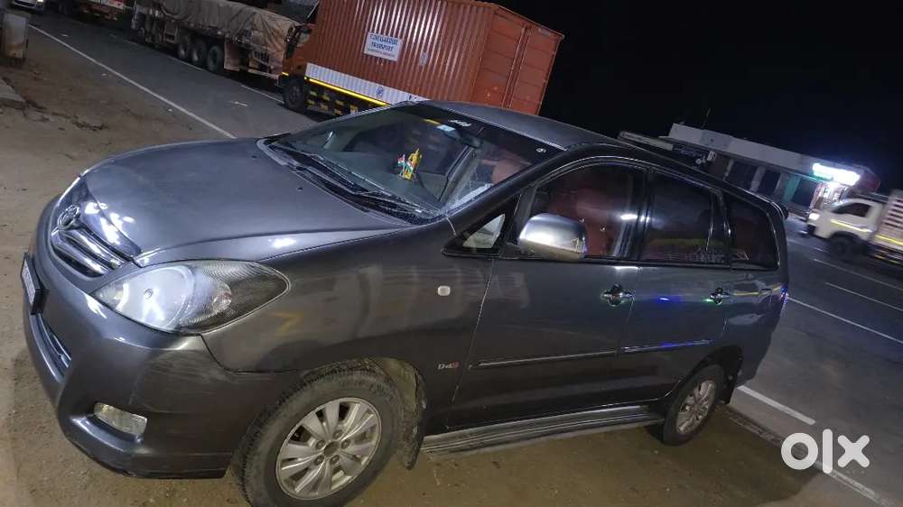 Toyota Innova 2011 Diesel Well Maintained