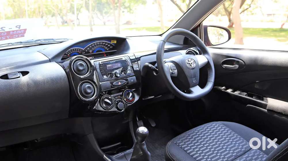 Toyota Etios Cross 2016