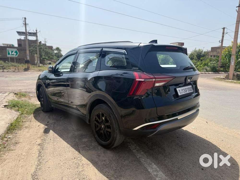 Mahindra Xuv700 2024 Diesel Well Maintained