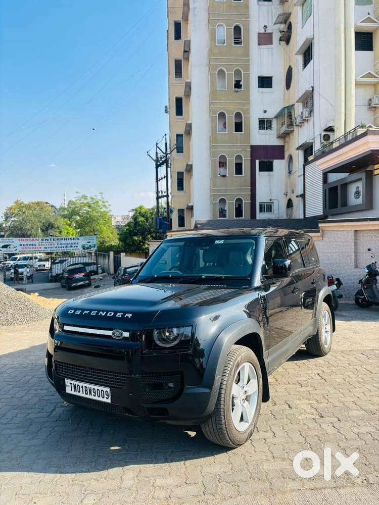 Land Rover Defender 2022 Diesel 33000 Km Driven