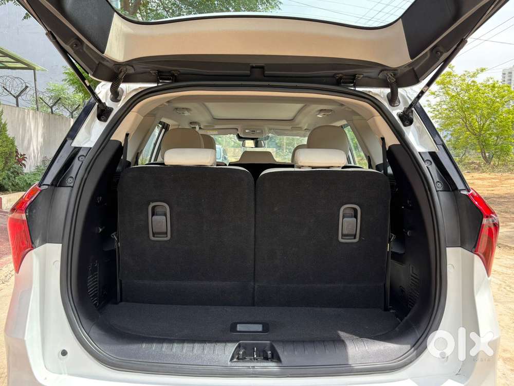 Mahindra Xuv700 2.2 Ax 7 Diesel At Luxury Pack Str, 2023, Diesel