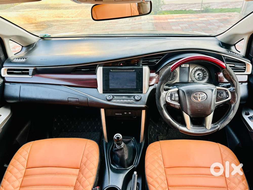 Toyota Innova Crysta 2.4 V, 2016, Diesel