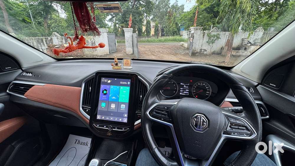 Mg Hector Plus 2021 Well Maintained With Panoramic Sunroof