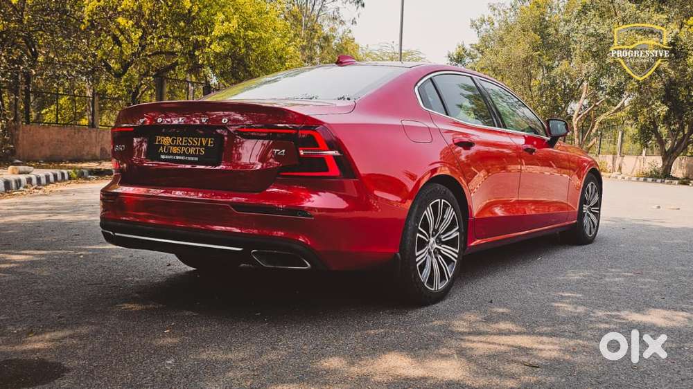 Volvo S60 T4 Inscription, 2022, Petrol