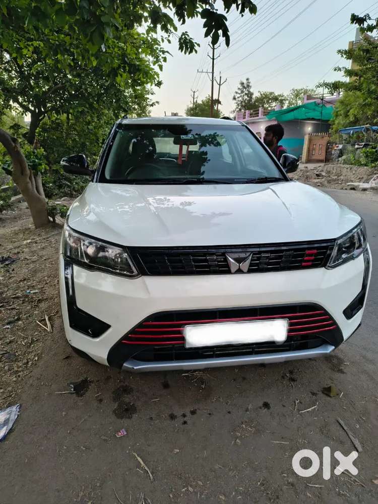 Mahindra Xuv300 2023 Tgdi Petrol 18000 Km Driven.