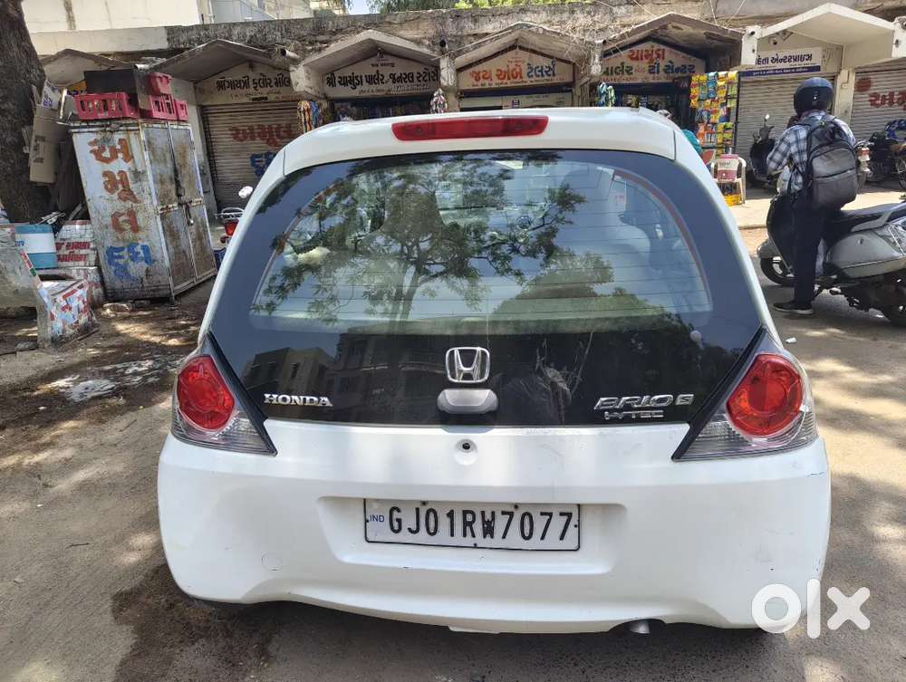 Selling My Honda Brio (dec-2016) (going Abroad After Diwali)
