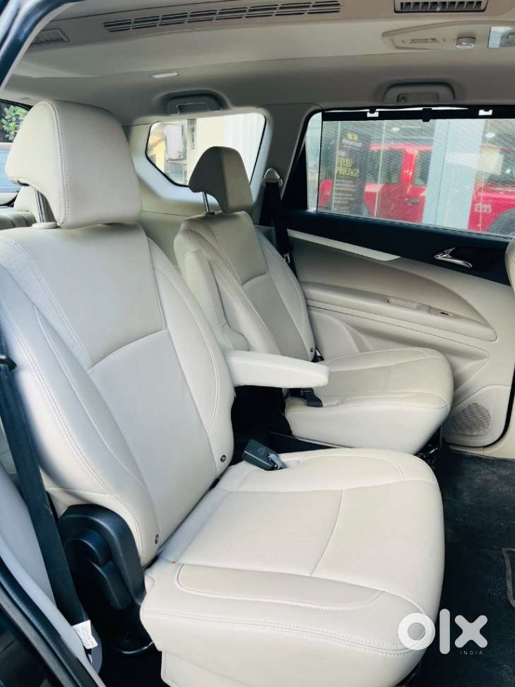 Mahindra Marazzo M8, 2019, Diesel