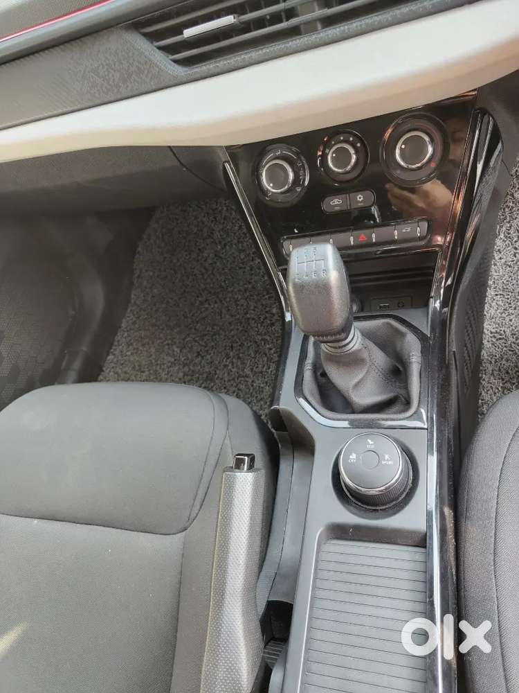 Tata Nexon 2025 Petrol