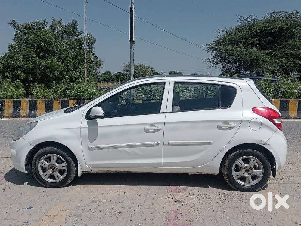 Hyundai I20 2010-2012 1.2 Sportz Option, 2011, Diesel