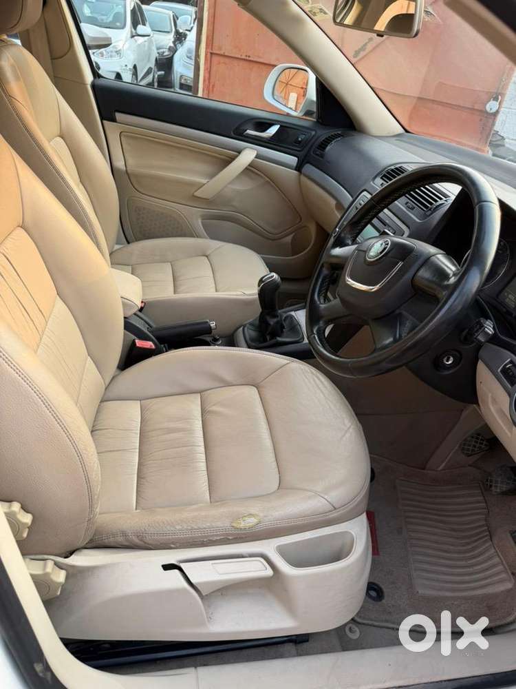 Skoda Laura Petrol 2013 Registered Well Maintained