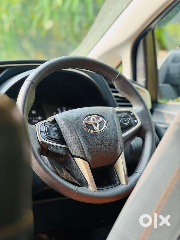 Toyota Innova Crysta 2.4 V, 2017, Diesel