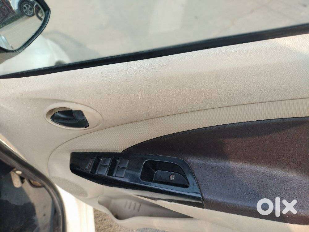 Toyota Etios Liva Vx Dual Tone, 2018, Petrol