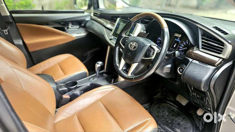 Toyota Innova Crysta 2.8z Automatic, 2020, Diesel