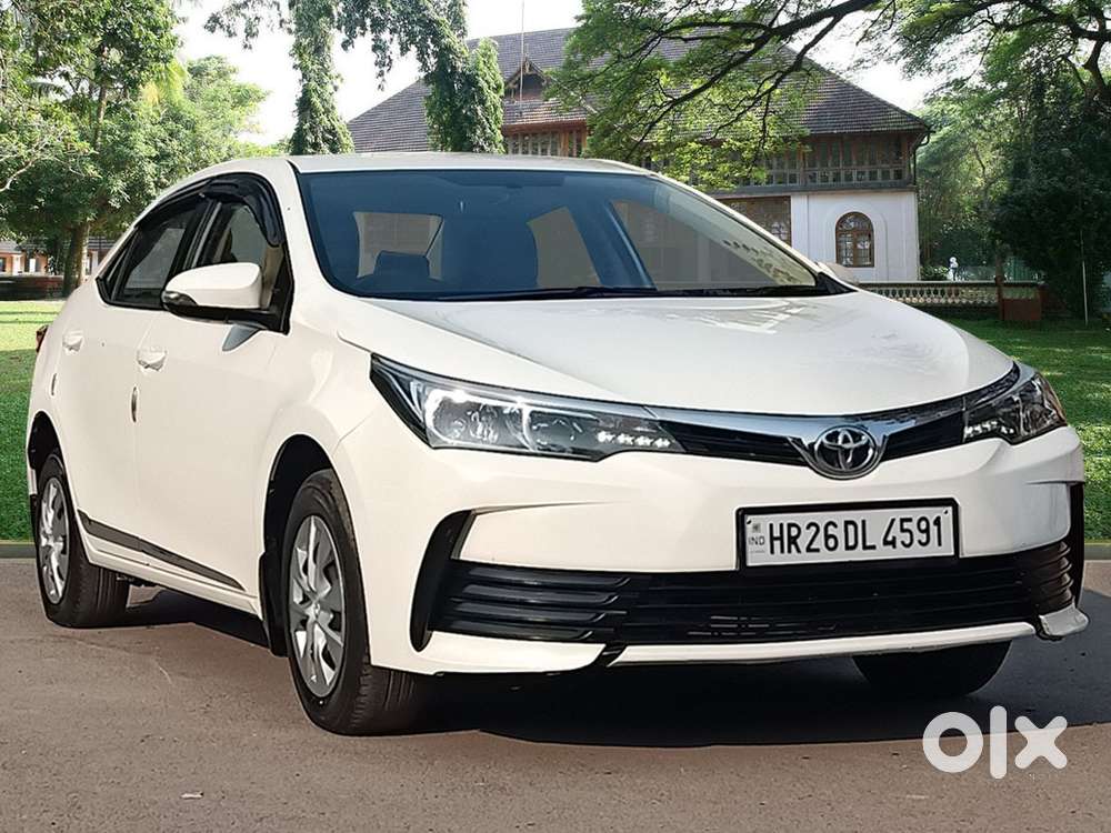 Toyota Corolla Altis 1.8 J, 2018, Petrol