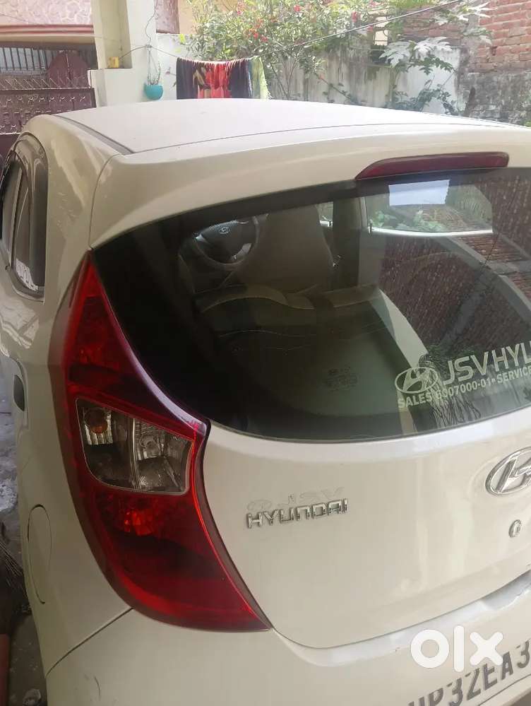 Hyundai Eon 2011 Petrol Well Maintained