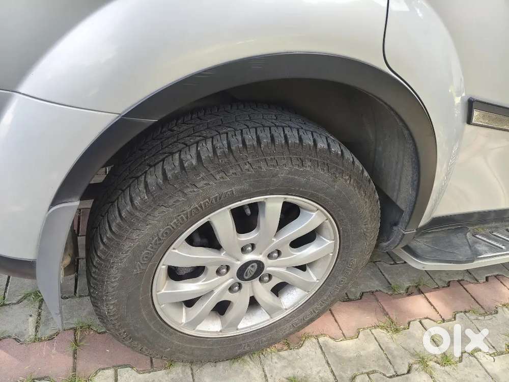 Mahindra Xuv500 2.2 W10 2016