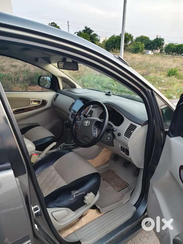 Toyota Innova 2012 Diesel 150000 Km Driven