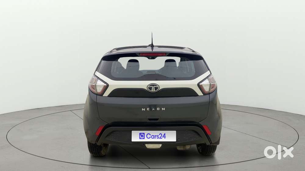Tata Nexon 1.2 Revotron Xm, 2018, Cng & Hybrids