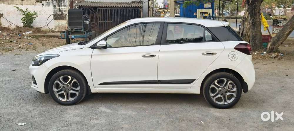 Hyundai I20 Petrol Asta Option, 2019, Petrol
