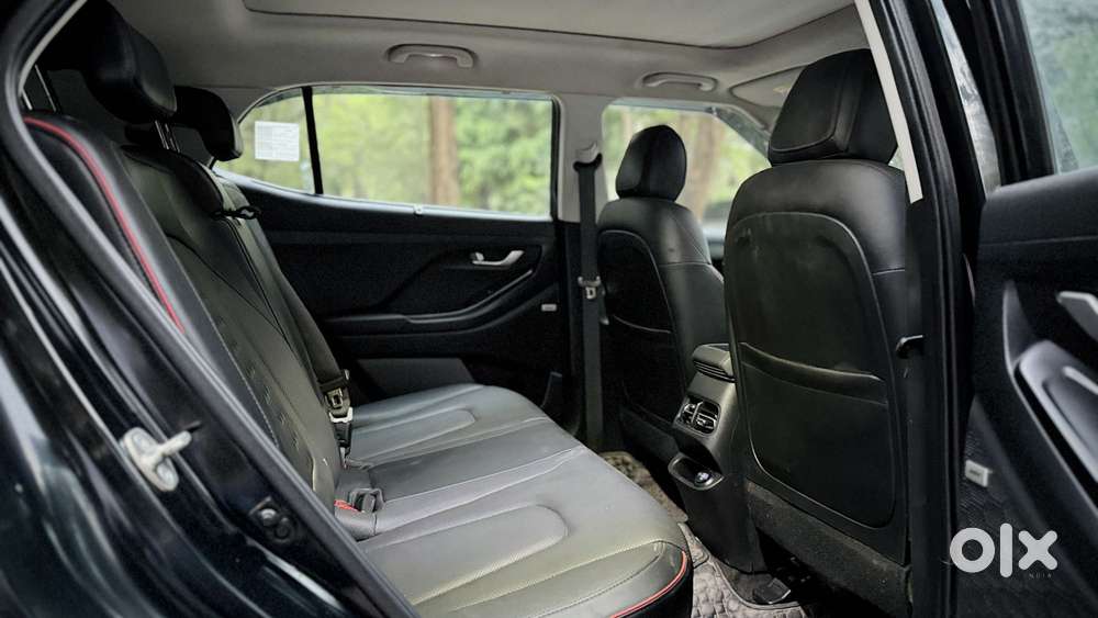 Hyundai Creta Sx (o) 1.5 Petrol Cvt Knight, 2023, Petrol