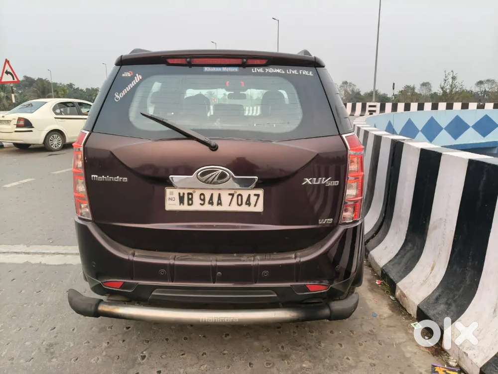 Mahindra Xuv500 W8 Top  Model 2015