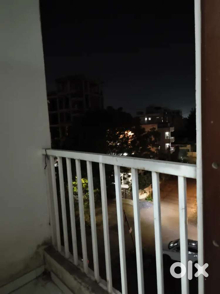 14k rent with brokerage Looking for professional girl
