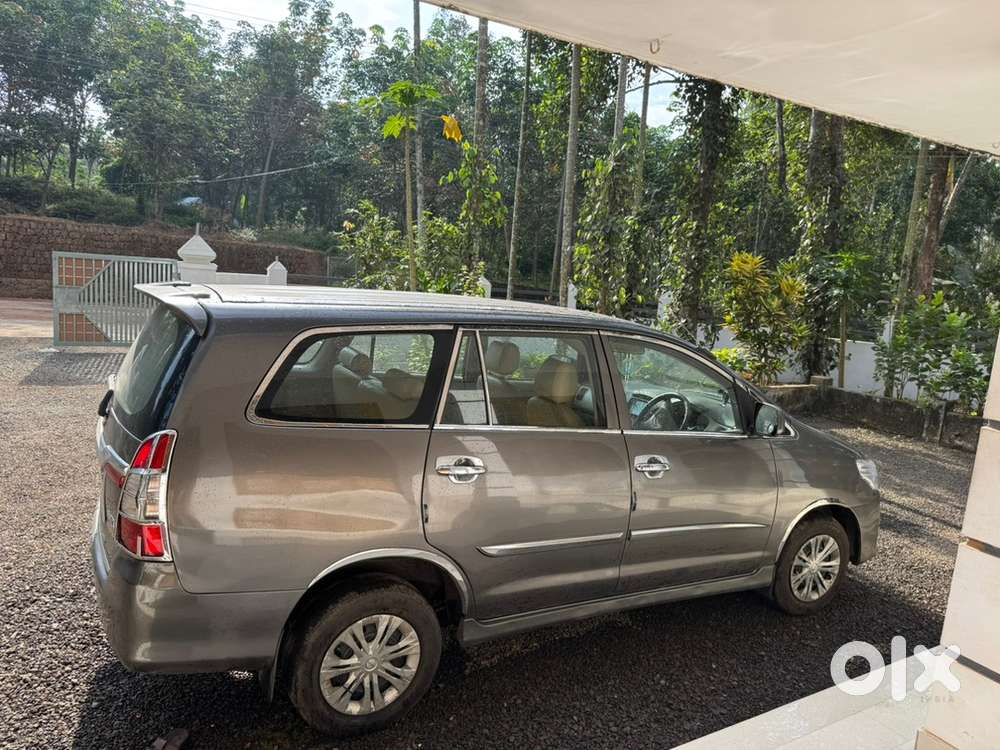 Toyota Innova 2009 Diesel Third Owner