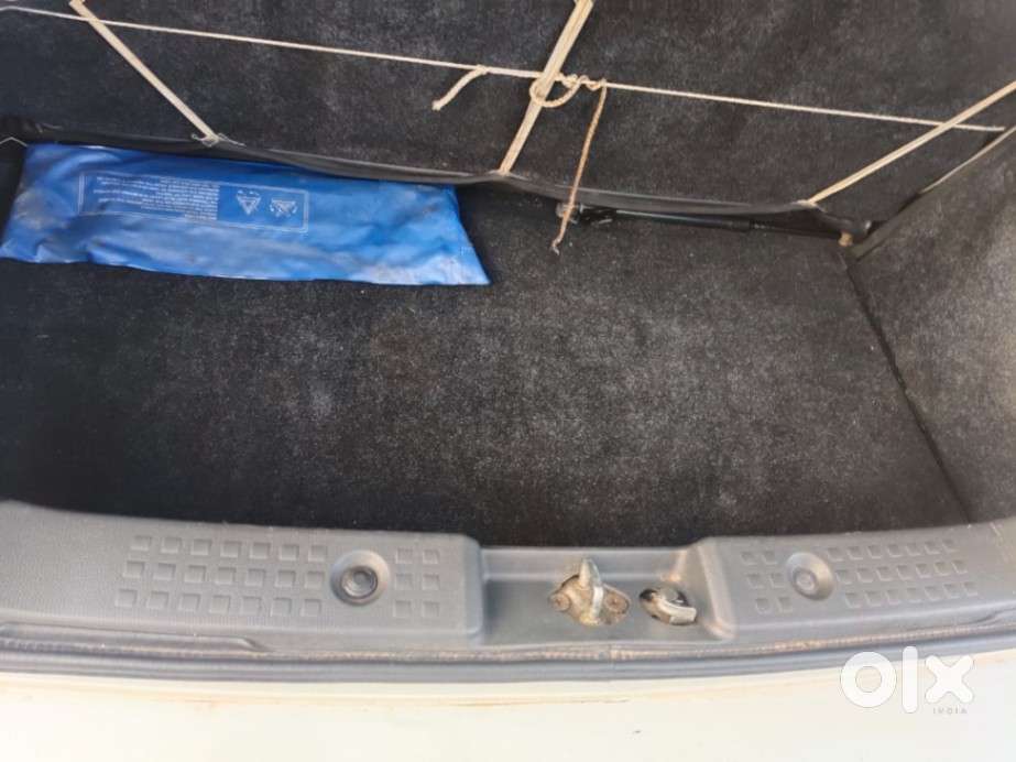Maruti Suzuki Swift Lxi Option, 2010, Petrol