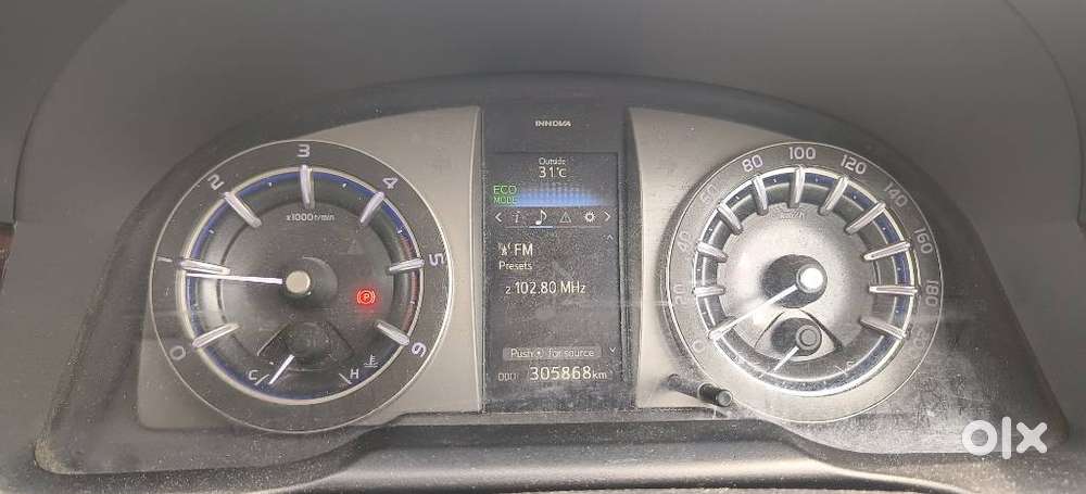 Toyota Innova Crysta 2.4 Vx Mt 8s, 2016, Diesel