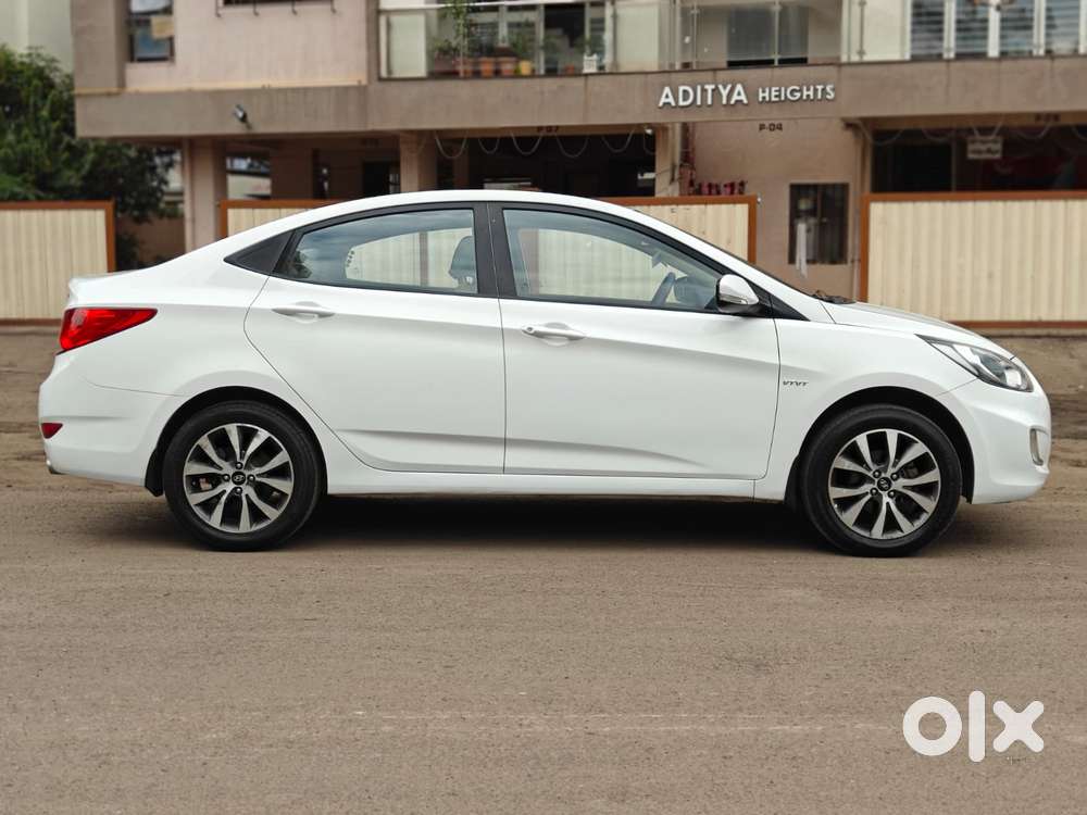 Hyundai Verna Fluidic 1.6 Vtvt Sx Opt, 2014, Petrol