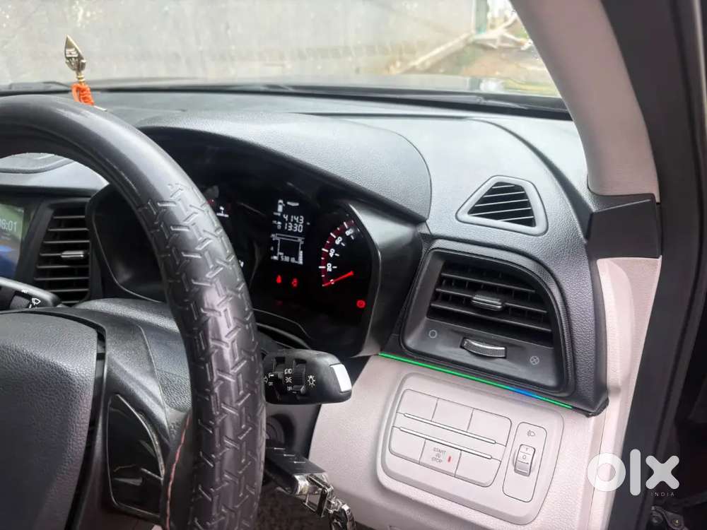 Mahindra Xuv300 2024 Petrol