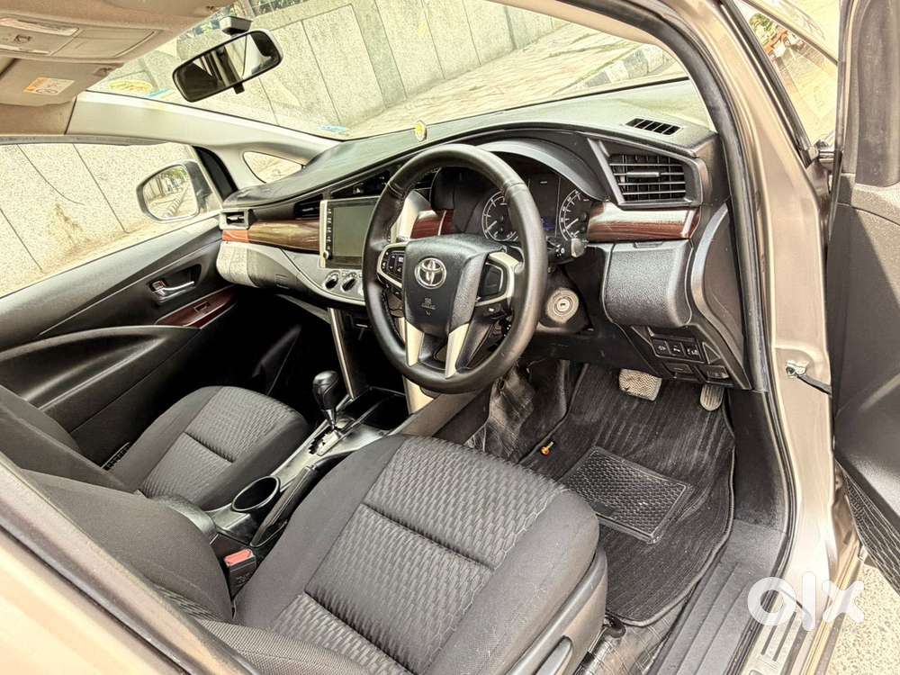 Toyota Innova Crysta