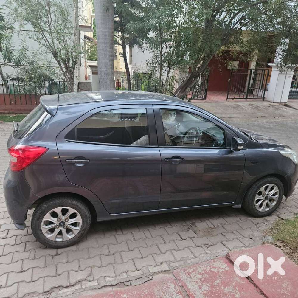 Ford Figo Titanium 2017 Grey