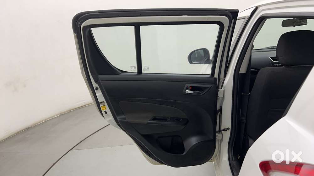 Maruti Suzuki Swift Vvt Vxi, 2016, Petrol