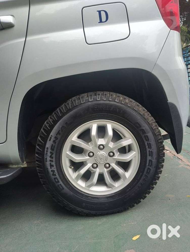 Mahindra Tuv 300 T8, 2017, Diesel