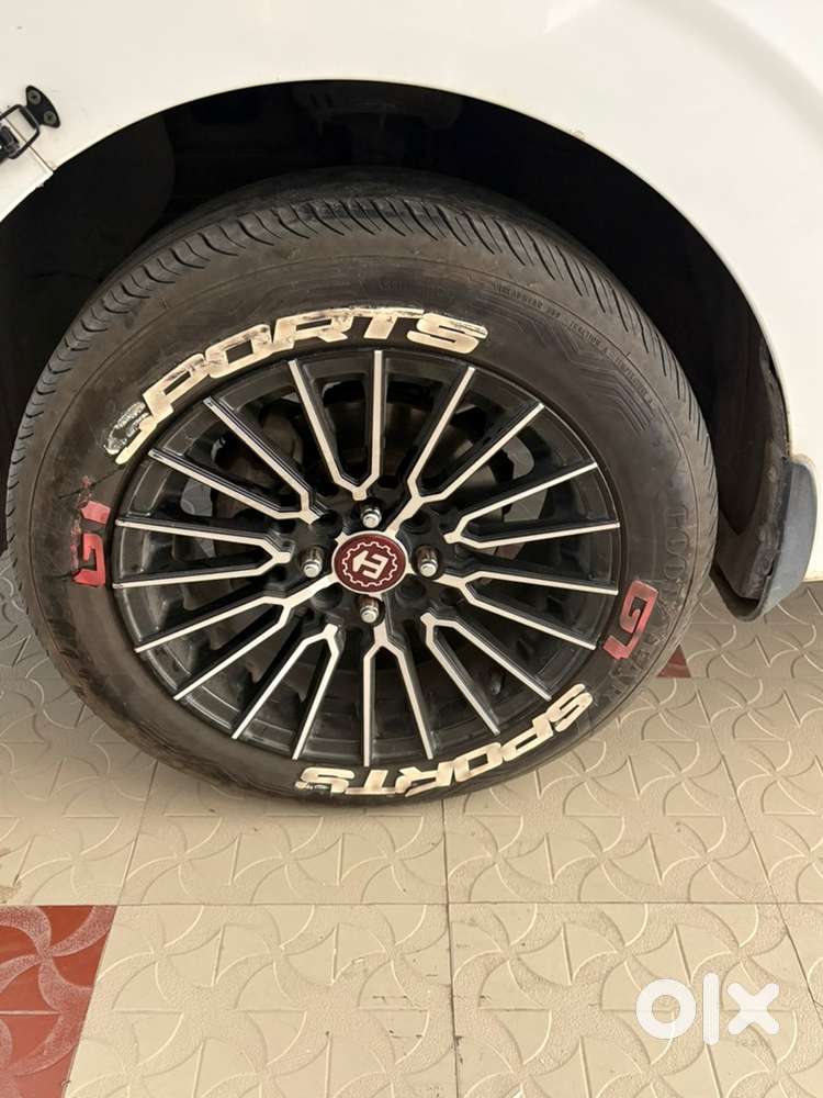 Hyundai Aura 1.2 Mt Cng + Petrol