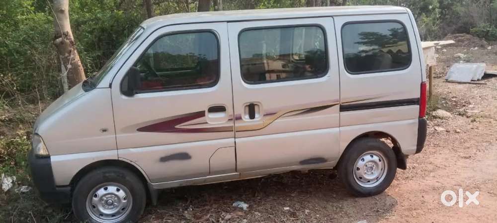 Maruti Suzuki Eeco 2010 Petrol 139000 Km Driven