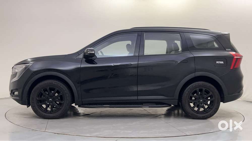 Mahindra Xuv700 Ax7l 6 Str At, 2024, Petrol