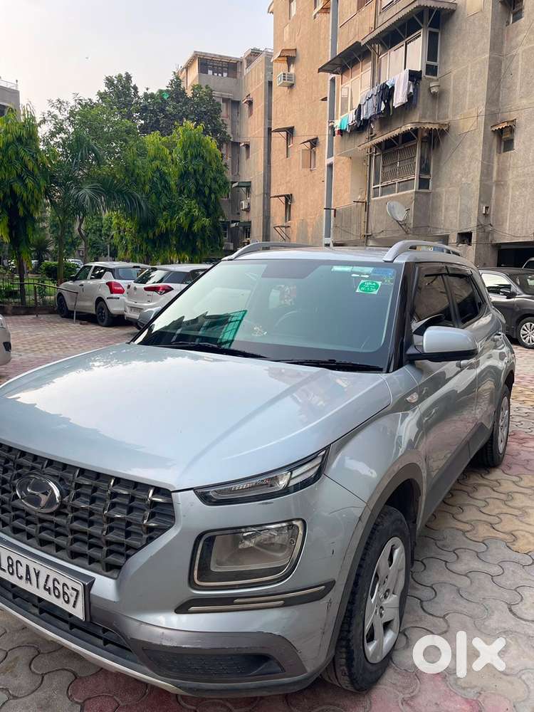 Hyundai Venue Petrol 2019