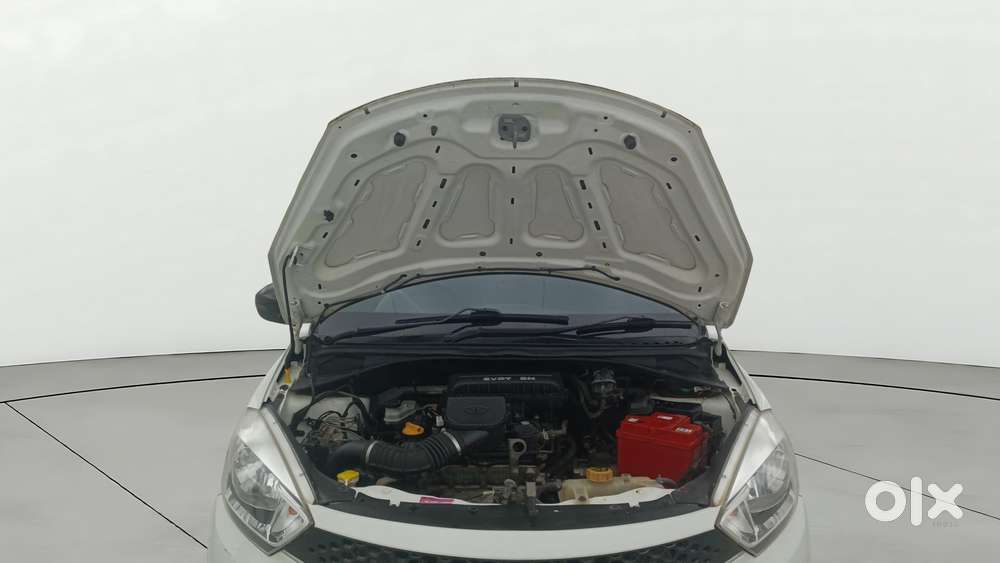 Tata Tiago 1.2 Revotron Xza, 2018, Petrol