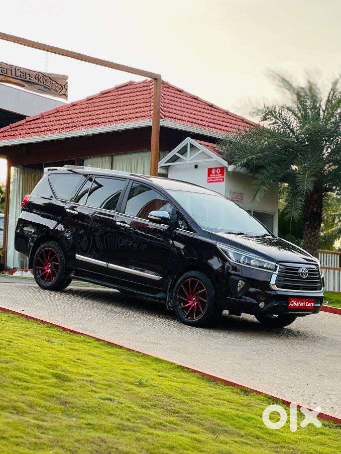 Toyota Innova Crysta 2.8 Z, 2016, Diesel