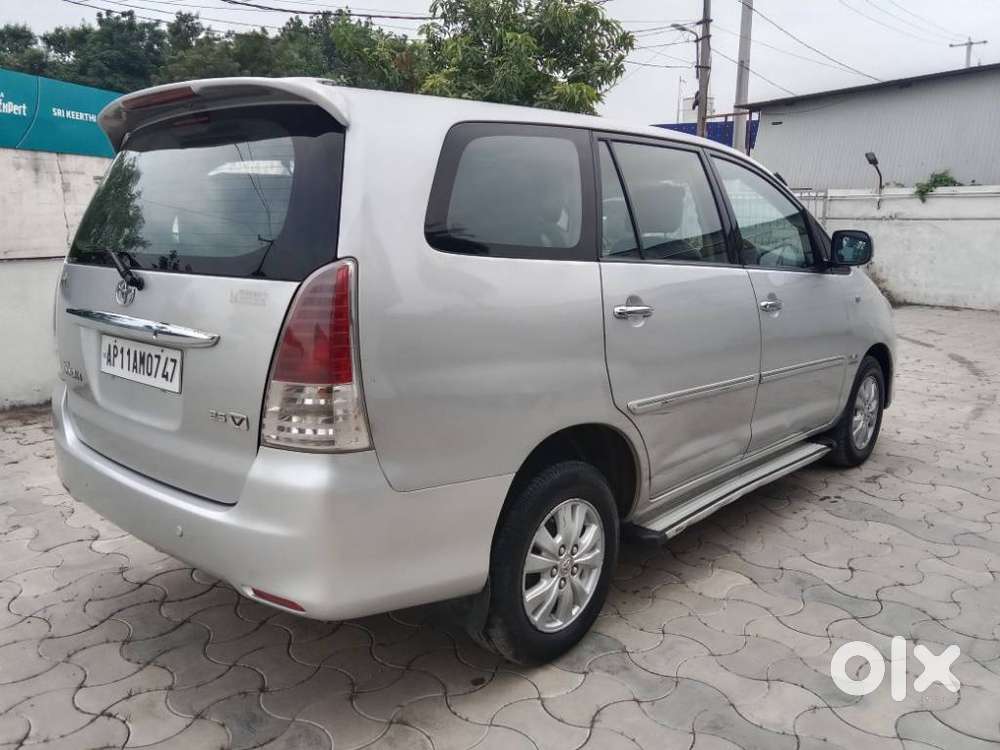 Toyota Innova 2.5 V 7 Str, 2011, Diesel