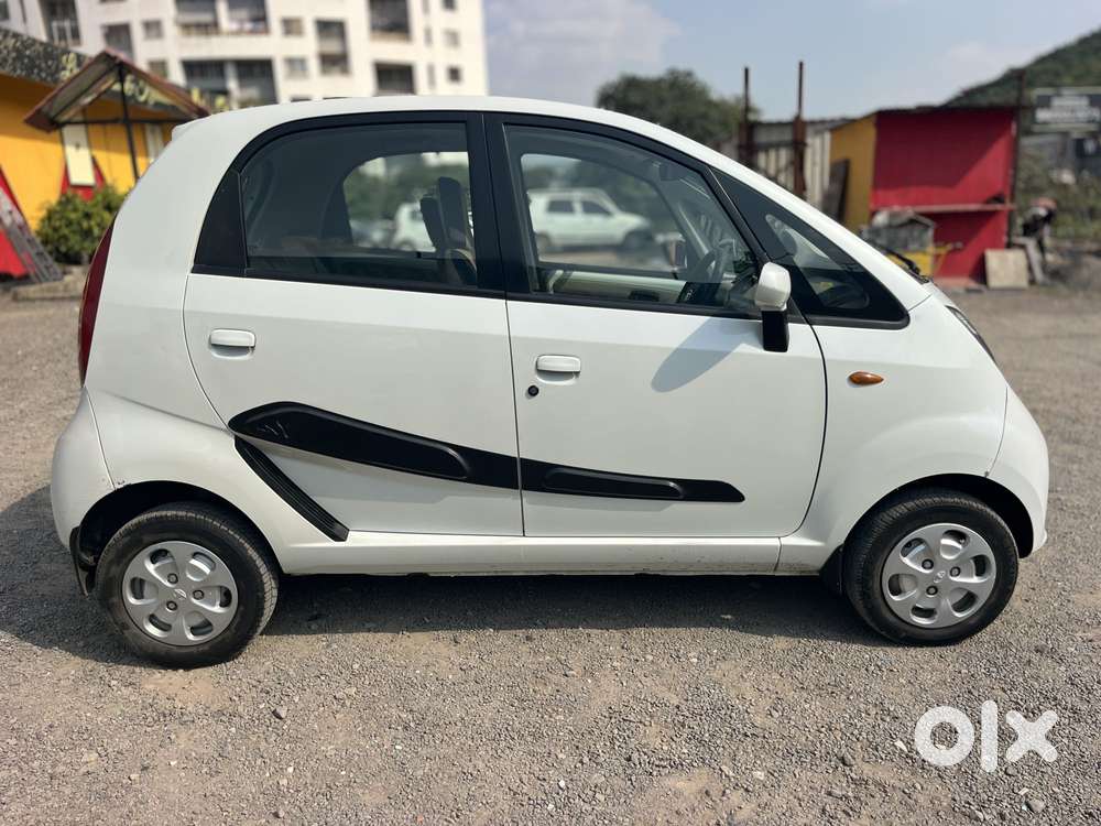 Tata Nano Genx Xta, 2016, Petrol