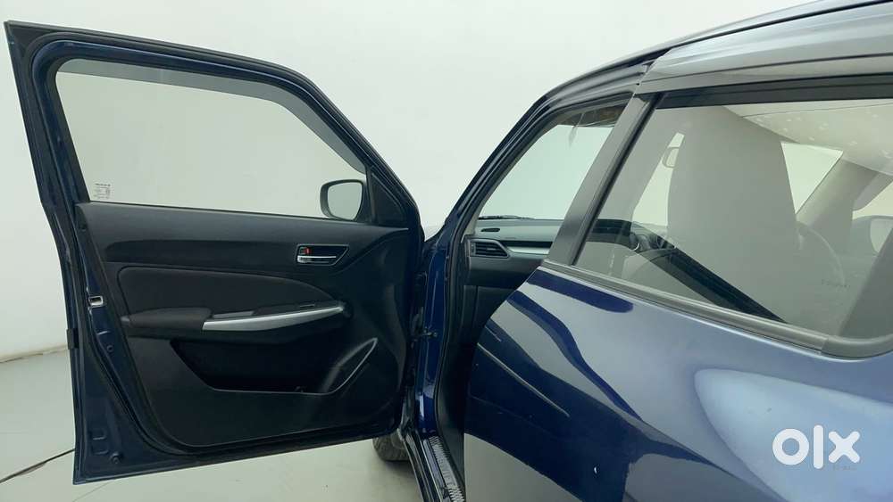 Maruti Suzuki Swift 1.3 Zxi, 2021, Petrol