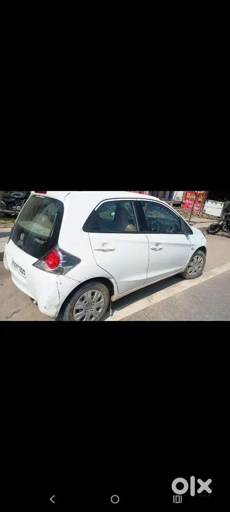 Honda Brio Mt Petrol 2012 Urgent Sale