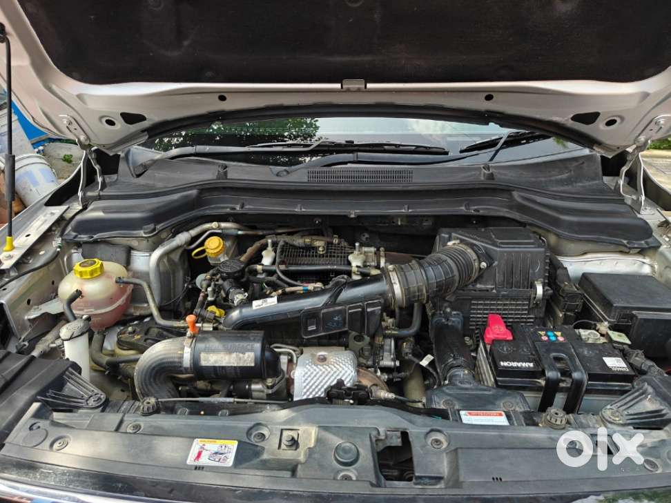 Mahindra Xuv300 W4, 2023, Petrol
