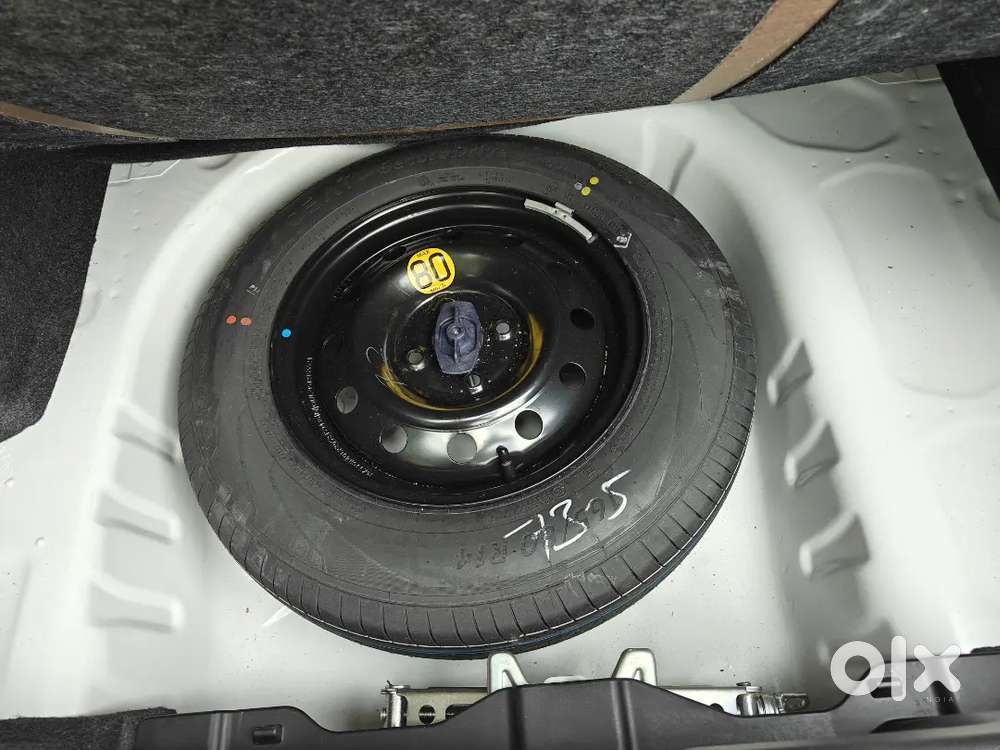 Maruti Suzuki Dzire Zxi + 2026 Petrol 4380 Km Driven