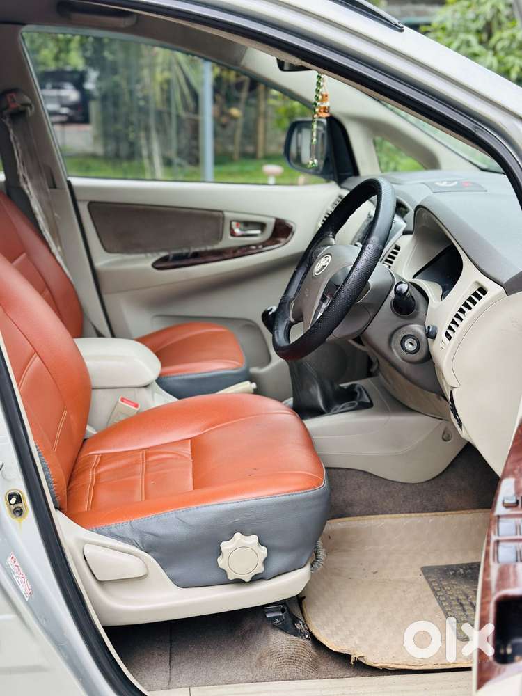 Toyota Innova 2.5 V 7 Str, 2012, Diesel