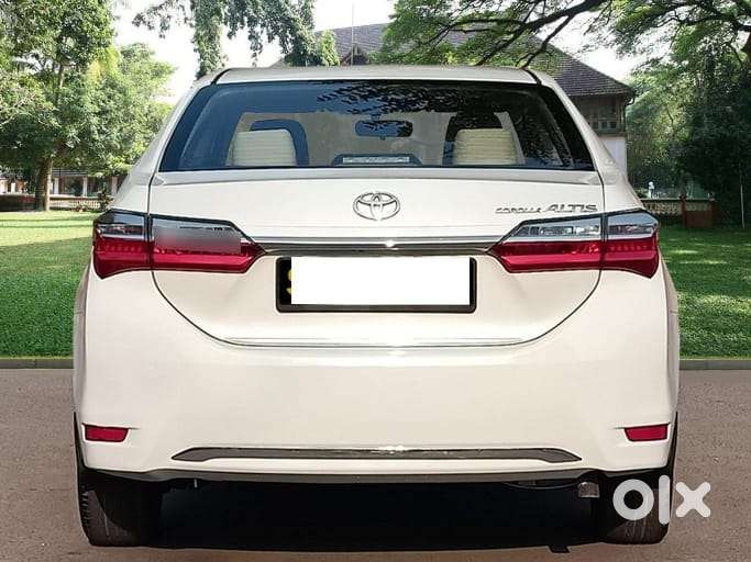 Toyota Corolla Altis 1.8 J, 2018, Petrol