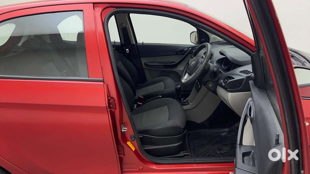 Tata Tiago 1.2 Revotron Xb, 2017, Petrol